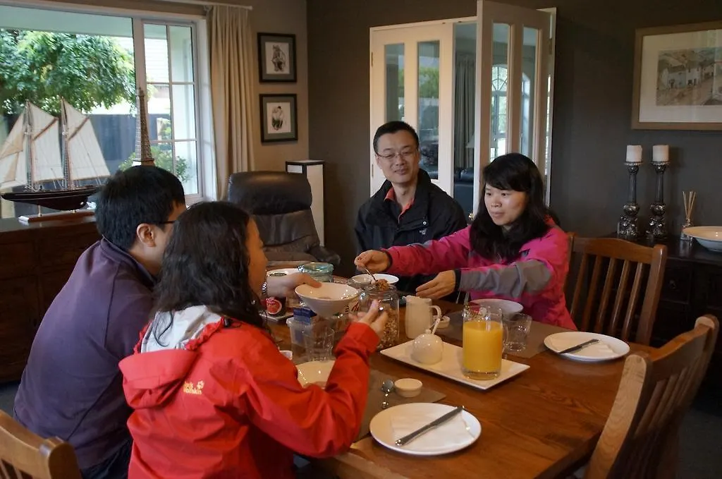 クライストチャーチ オリーブ ハウス ベッド ＆ ブレックファースト Bed & Breakfast