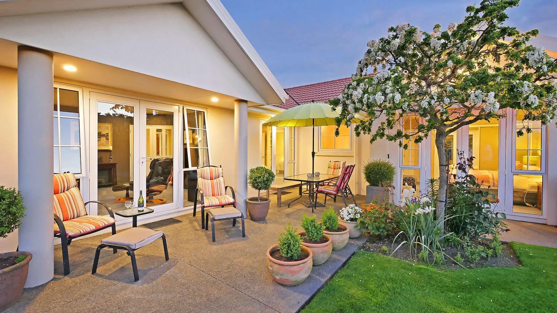 Olive House Bed And Breakfast Christchurch